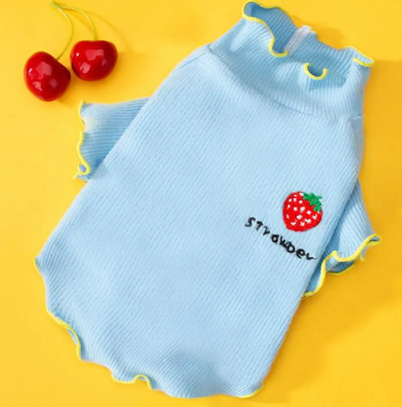 Four seasons solid color breathable strawberry sweater bottoming shirt pet clothes