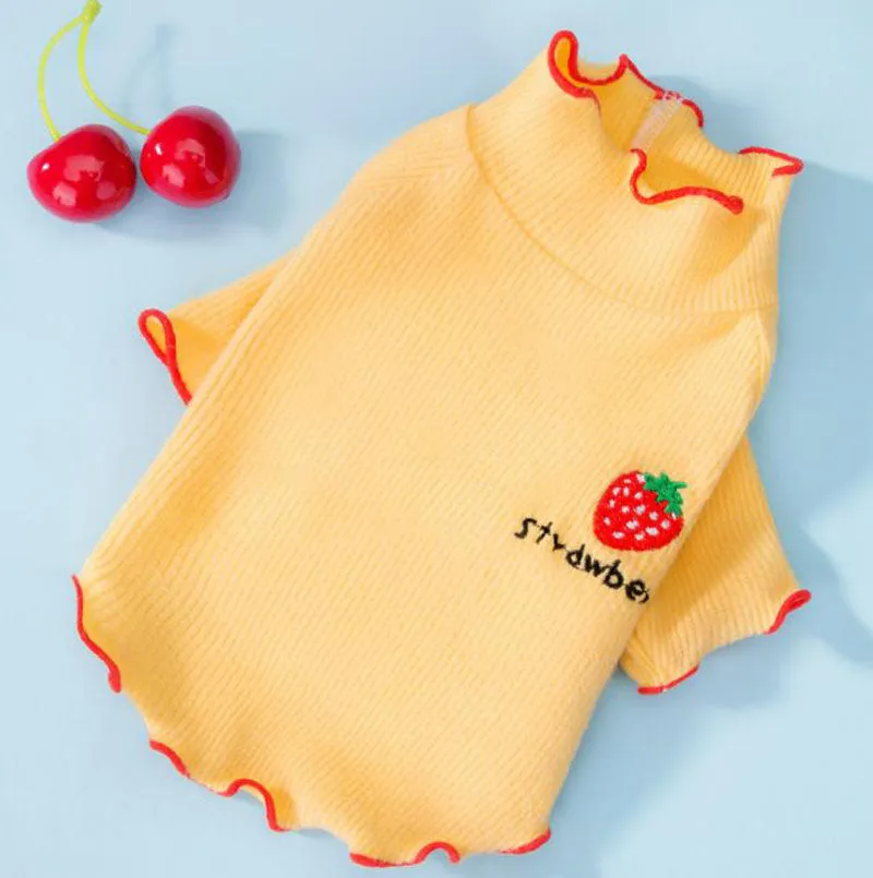 Four seasons solid color breathable strawberry sweater bottoming shirt pet clothes