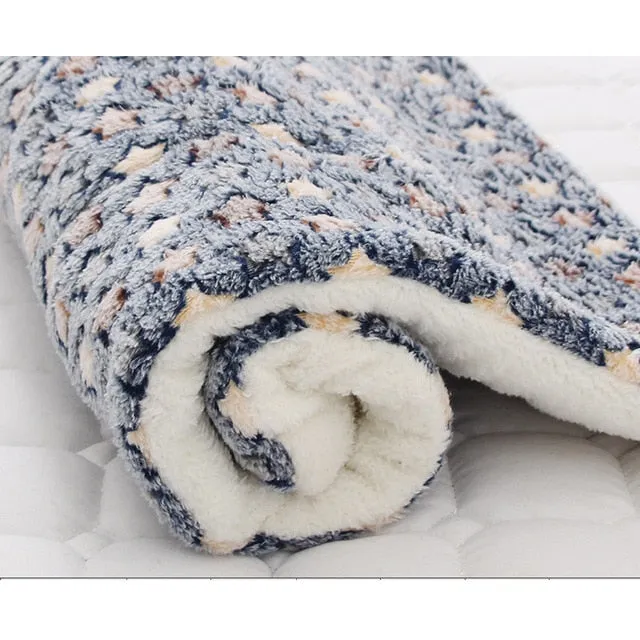 Soft Flannel Pet Blanket puppy Sleeping Mat