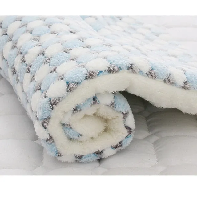 Soft Flannel Pet Blanket puppy Sleeping Mat
