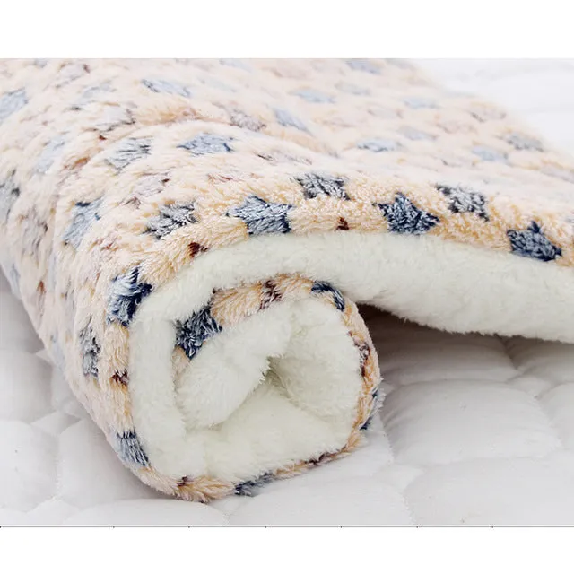 Soft Flannel Pet Blanket puppy Sleeping Mat