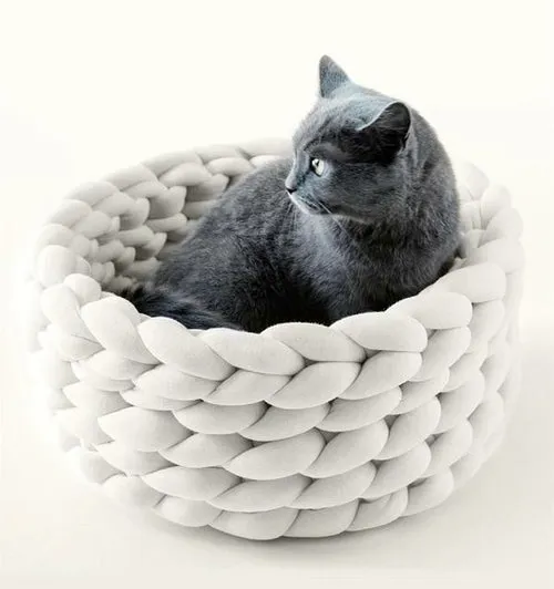 Soft Pet Bed Handmade Knit Puppy House Detachable Washable Kitten